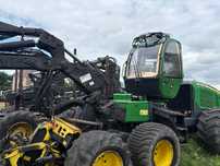 John Deere 1070E