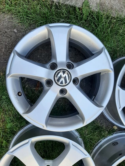 Диски 5-112 R15 Volkswagen Golf 6