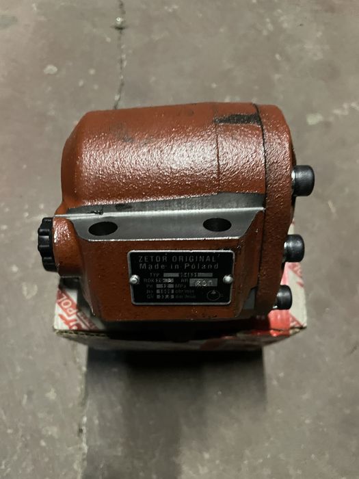 Pompa podnośnika 25 litrów/minutę, C-360, Zetor 4011, 5011  6711.4610