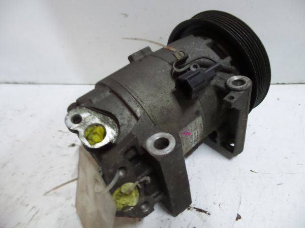 Compressor AC NISSAN Almera II Hatchback (N16)
