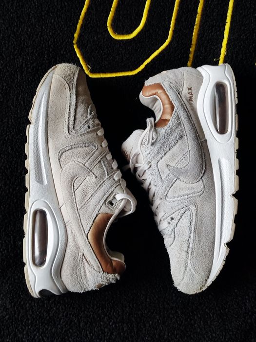 Nike Air Max Command Premium