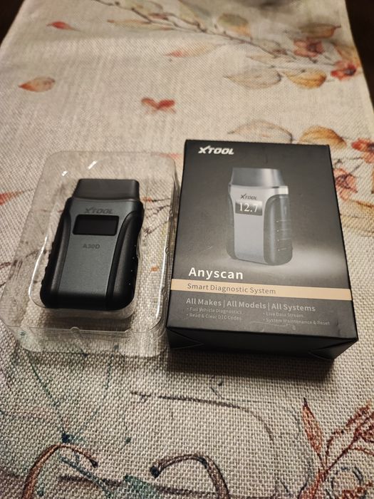 Skaner OBD2 Xtool A30D dwukierunkowy + 19 serwisów specjalnych
