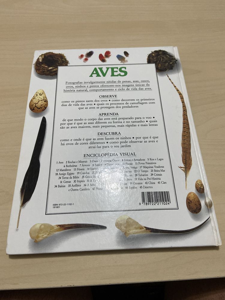 Livro sobre aves