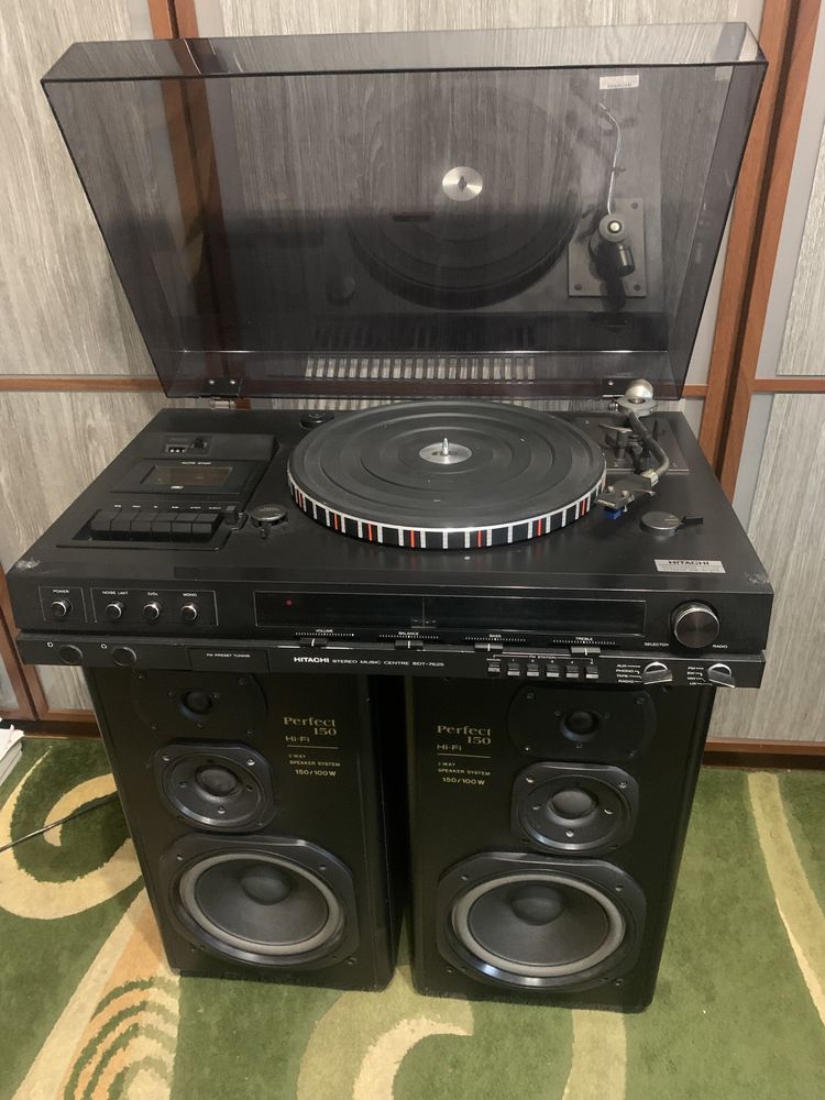 Hitachi stereo muzic center SDT-7625