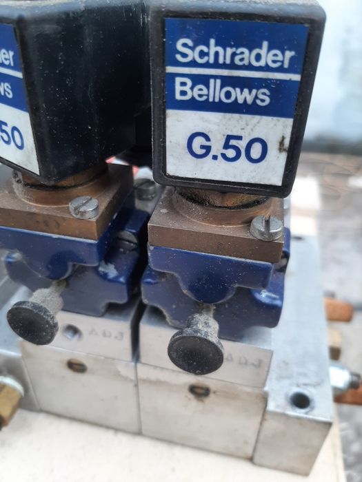 пневмо розпридільник. пневма . пневмоциліндри