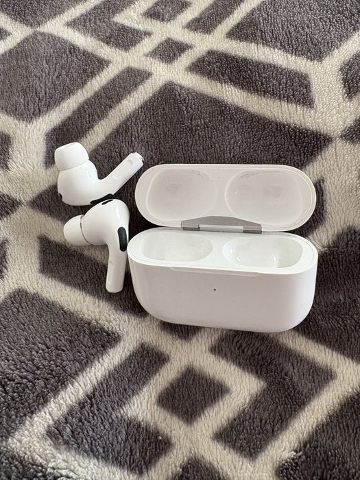 Sluchawki apple AirPods Pro