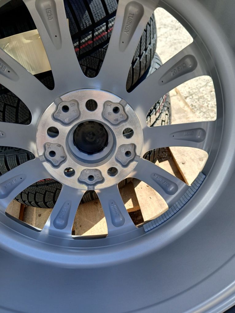 Komplet nowe felgi orginał BMW 8j r18 5 g30 g31 X3 G01 X4 G02 5x112
