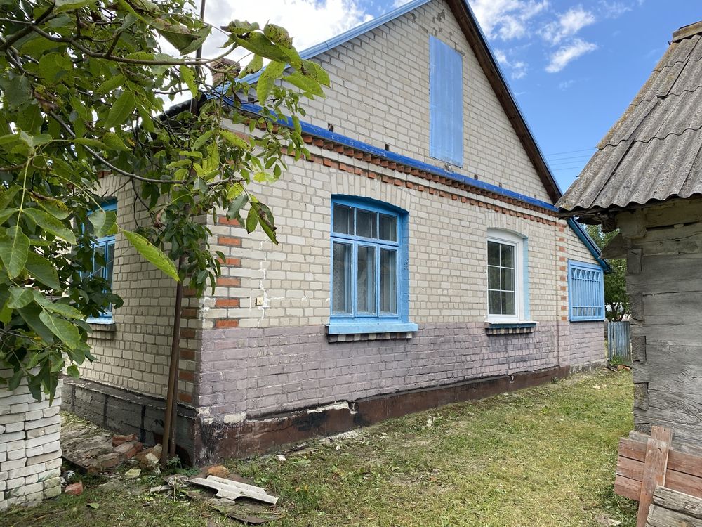 Продається будинок 40км. Від Луцька