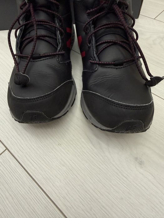 Ботінки кросівки осінь зима весна new balance 38 23.5