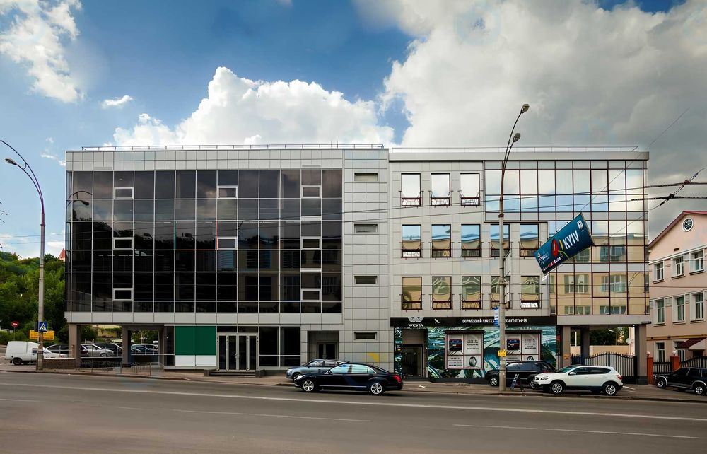 Продажа Бізнес Центру в Києві, вул. Нововокзальна