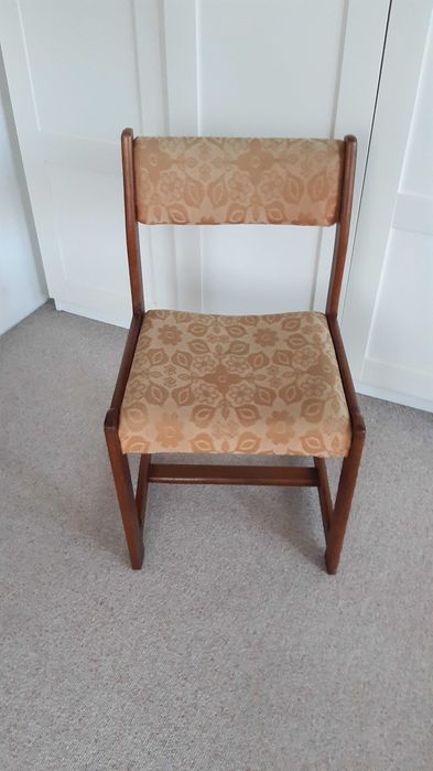 Krzesła vintage ..