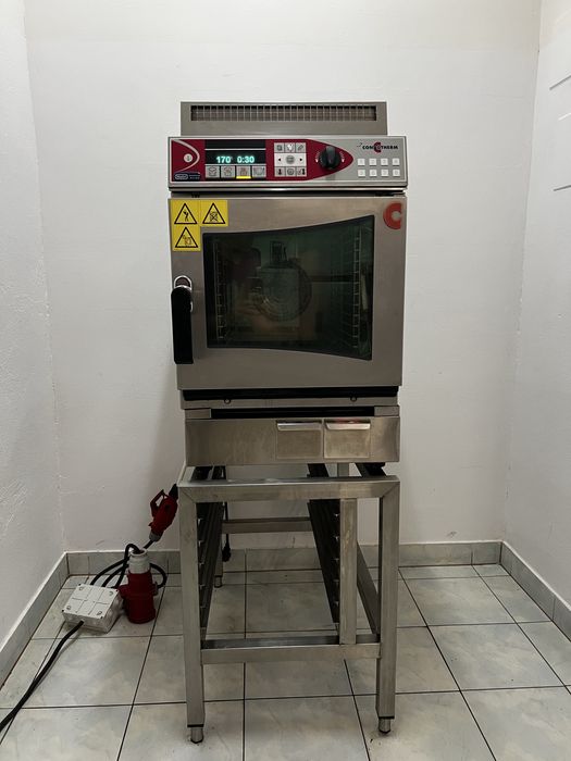 Piec konwekcyjno parowy Convotherm OES 6.10 Mini. Piekarnik