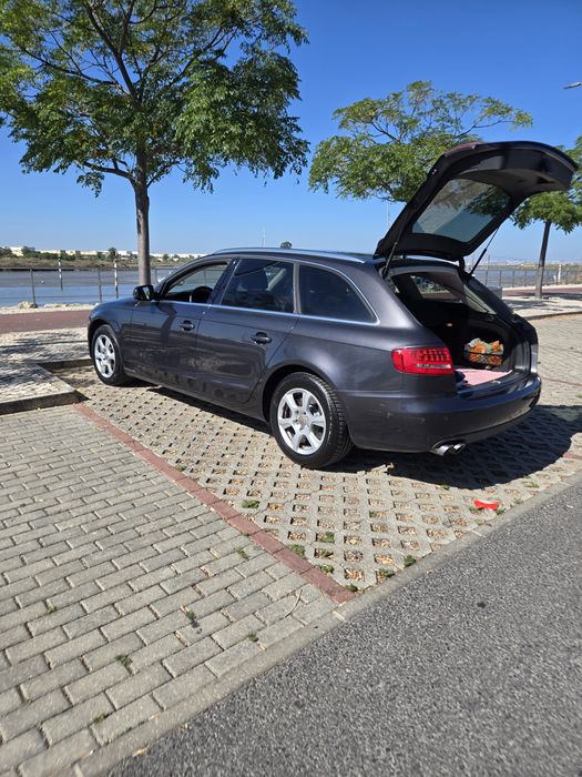 AUDI A4 sedan 2.0