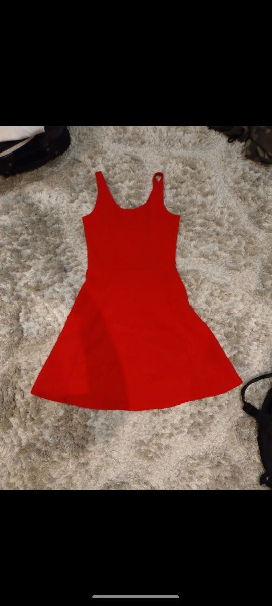 Czerwona sukienka H&M XS