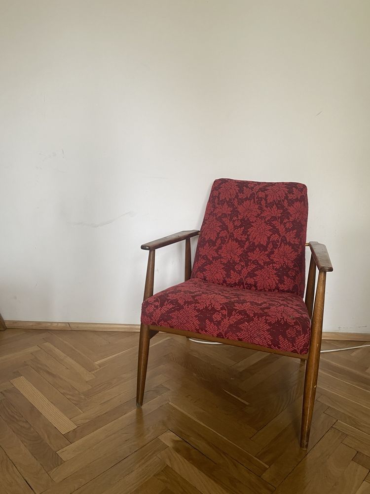 Fotel Lisek, do renowacji, Warszawa
