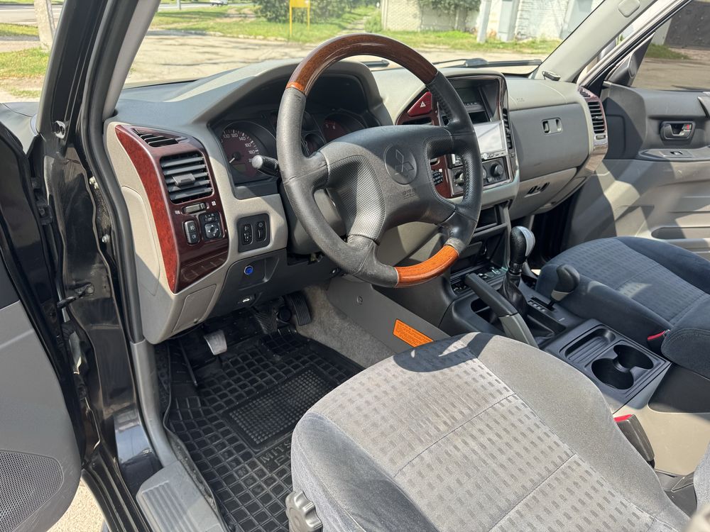 Mitsubishi Padjero Wagon 3.2D Харьков!