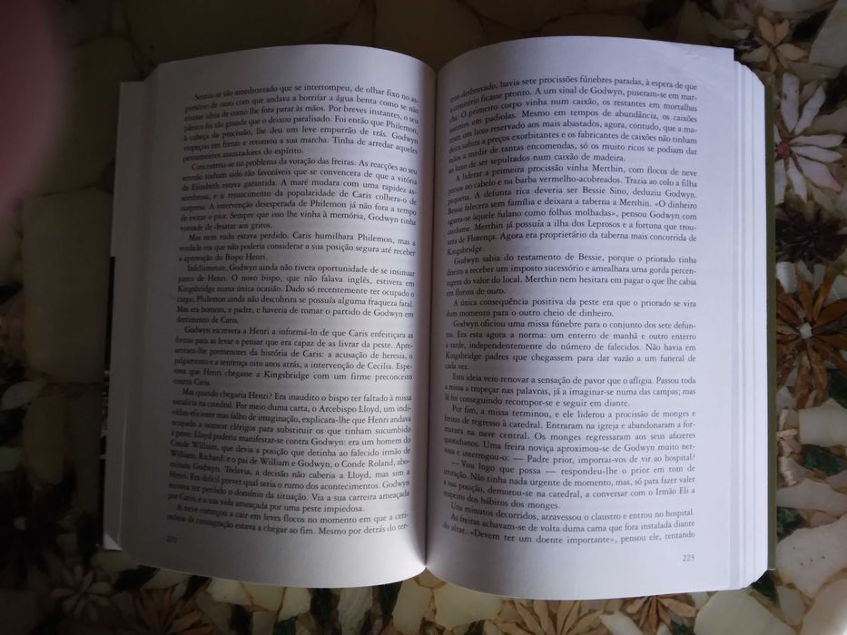 Um Mundo Sem Fim Volume I - Autor Ken Follett