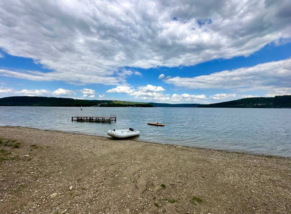 Земельна ділянка на Дністрі біля Куражина