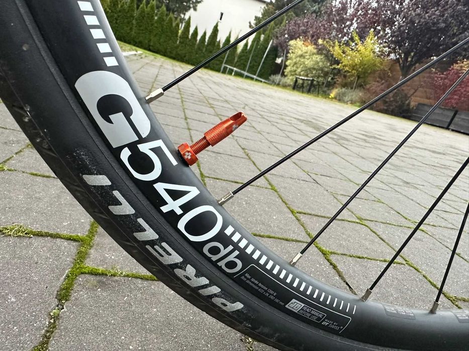 Szosa KROSS Esker 7.0 S Tubless SPD GRX Pirelli Cinturato Evo MUC OFF