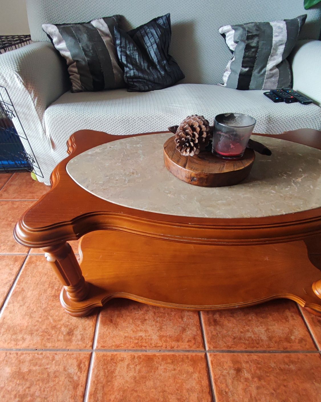 Mesa de Centro com Pedra em Mármore