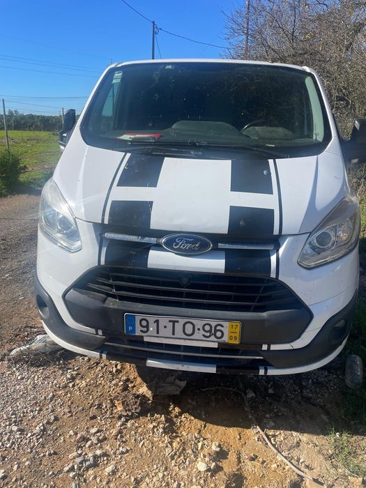 TRANSIT CUSTOM com motor avariado