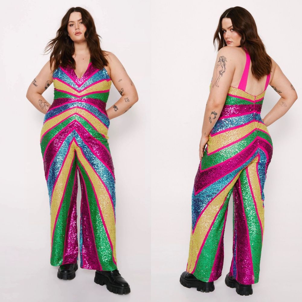 Cekinowy kombinezon z szerokimi nogawkami plus size