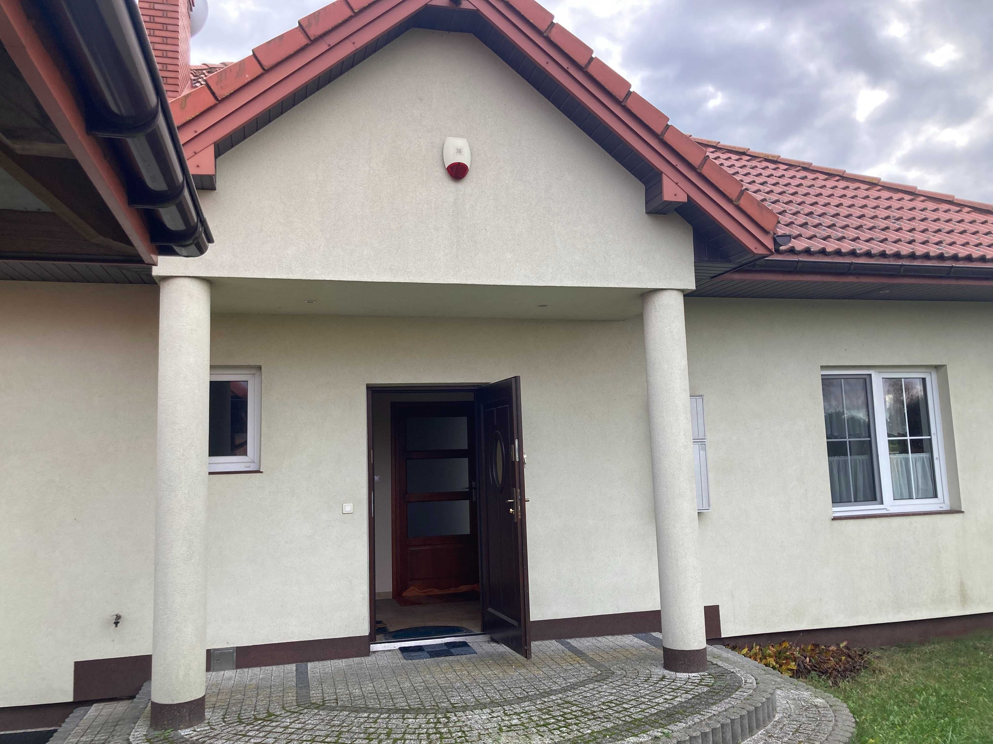 dom parterowy z gospodarstwem 10 000m2 +2 garaże