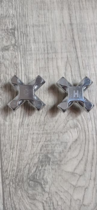 Сантехнічний кран (Накладки)