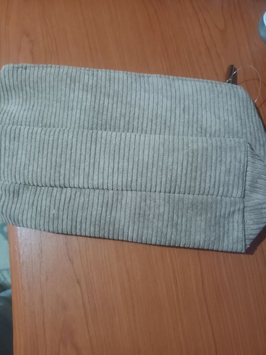 Bolsa pequena em bombazine cor castanho claro