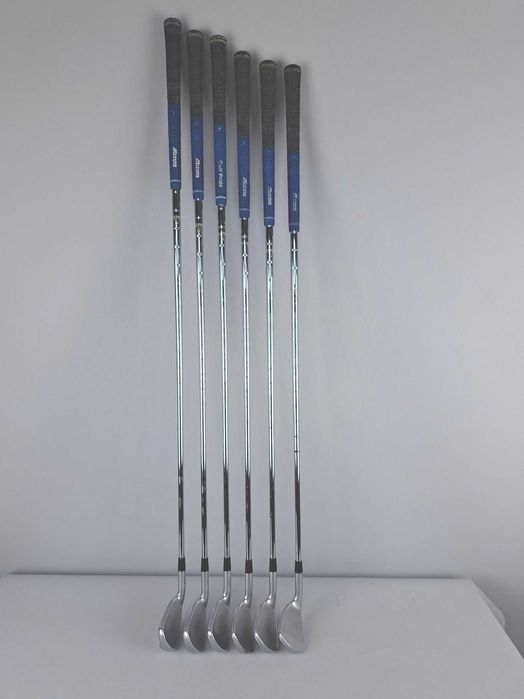 Kije golfowe Mizuno JPX 900 (P, 9, 8, 7, 6, 5) kpl 6 szt.