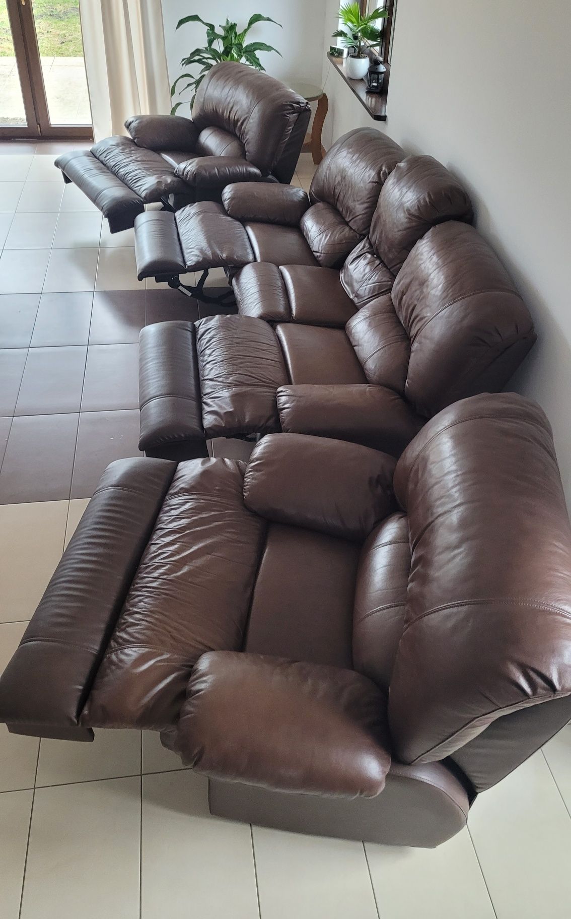 Zestaw Skórzany Sofa 3-osobowa i 2 fotele wszystko z funkcją relaksu