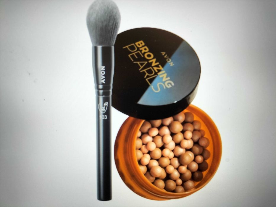 Avon Zestaw brązujący Pędzel  i Perełki Deep