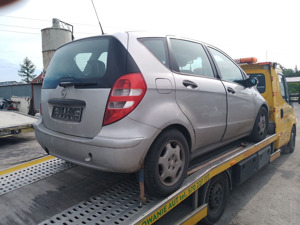 Mercedes A Klasa W169 na części drzwi klapa zderzak lampy wysyłka