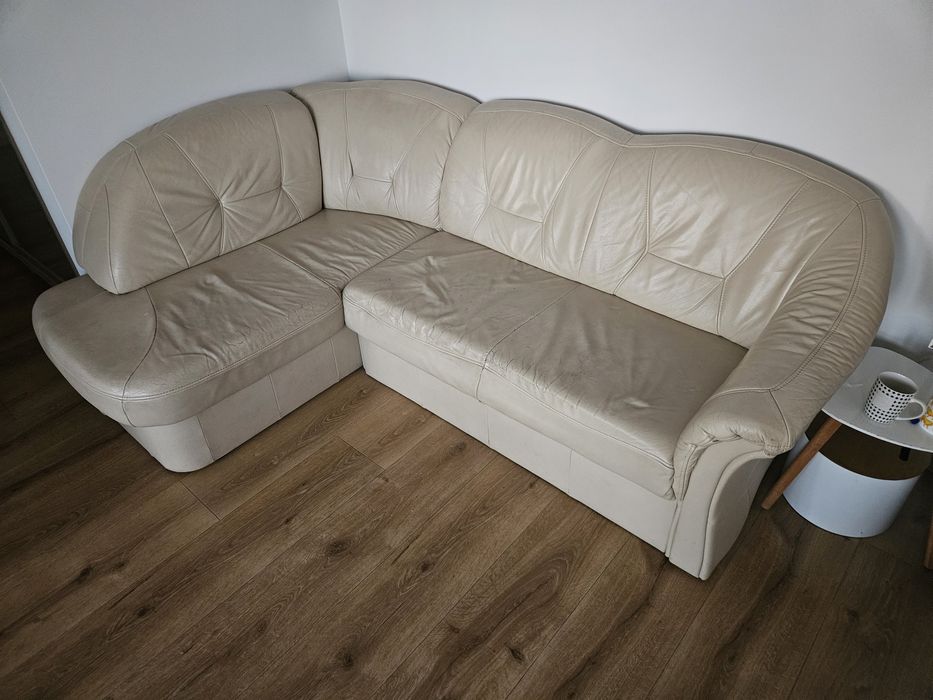 Wygodna kanapa sofa skórzana narożnik z funkcja spania.
