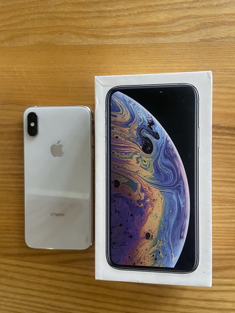 IPhone XS б/у.  (торг)