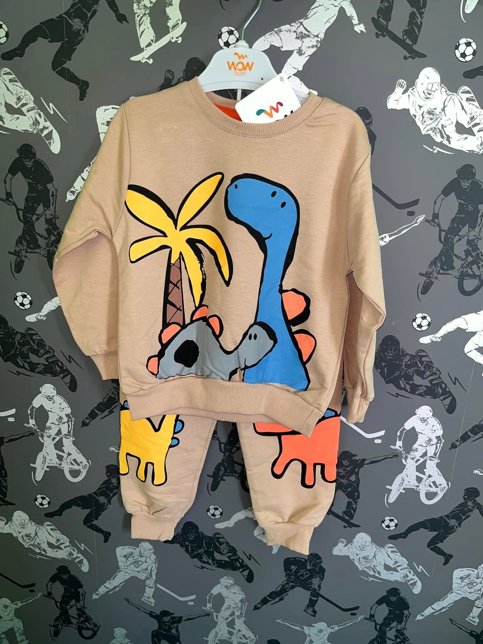 Komplet dresowy z dinozaurami : bluza + spodnie