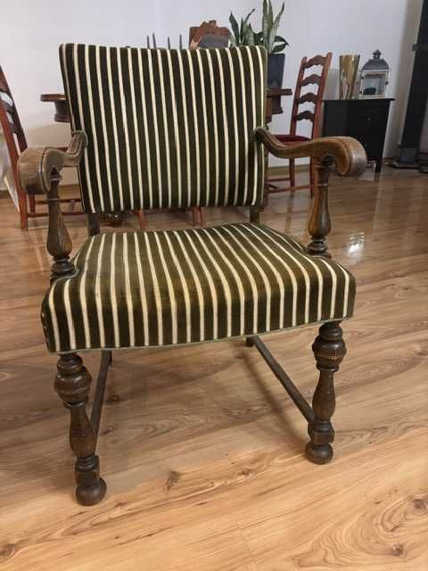 krzesło stare/zabytkowe w paski