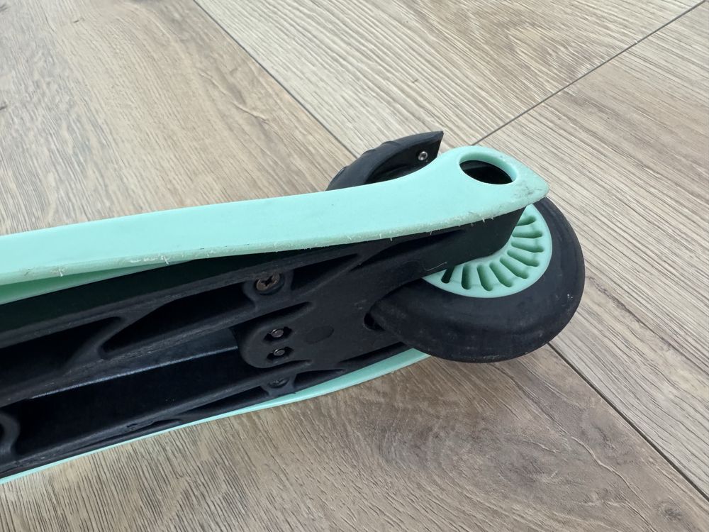 Hulajnoga Scoot and Ride + Kask