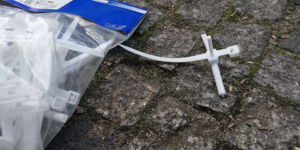 Uchwyt kablowy szybkiego montażu