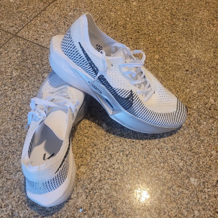 NIKE Vaporfly 3 novas