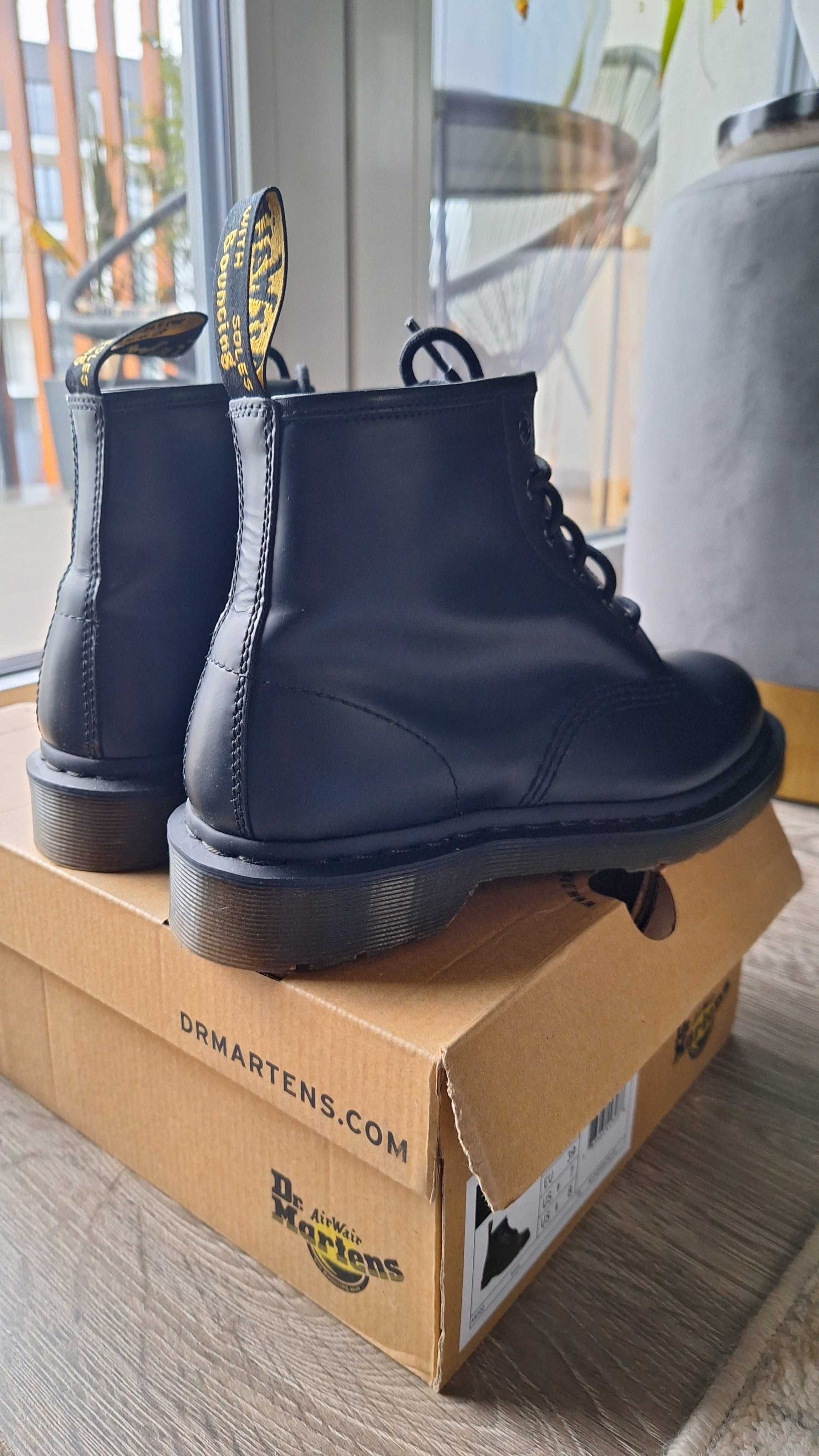 Czarne botki / glany / martensy, Dr. Martens AirWair r. 39