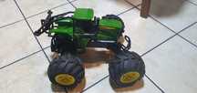 Duży traktor JOHN DEERE