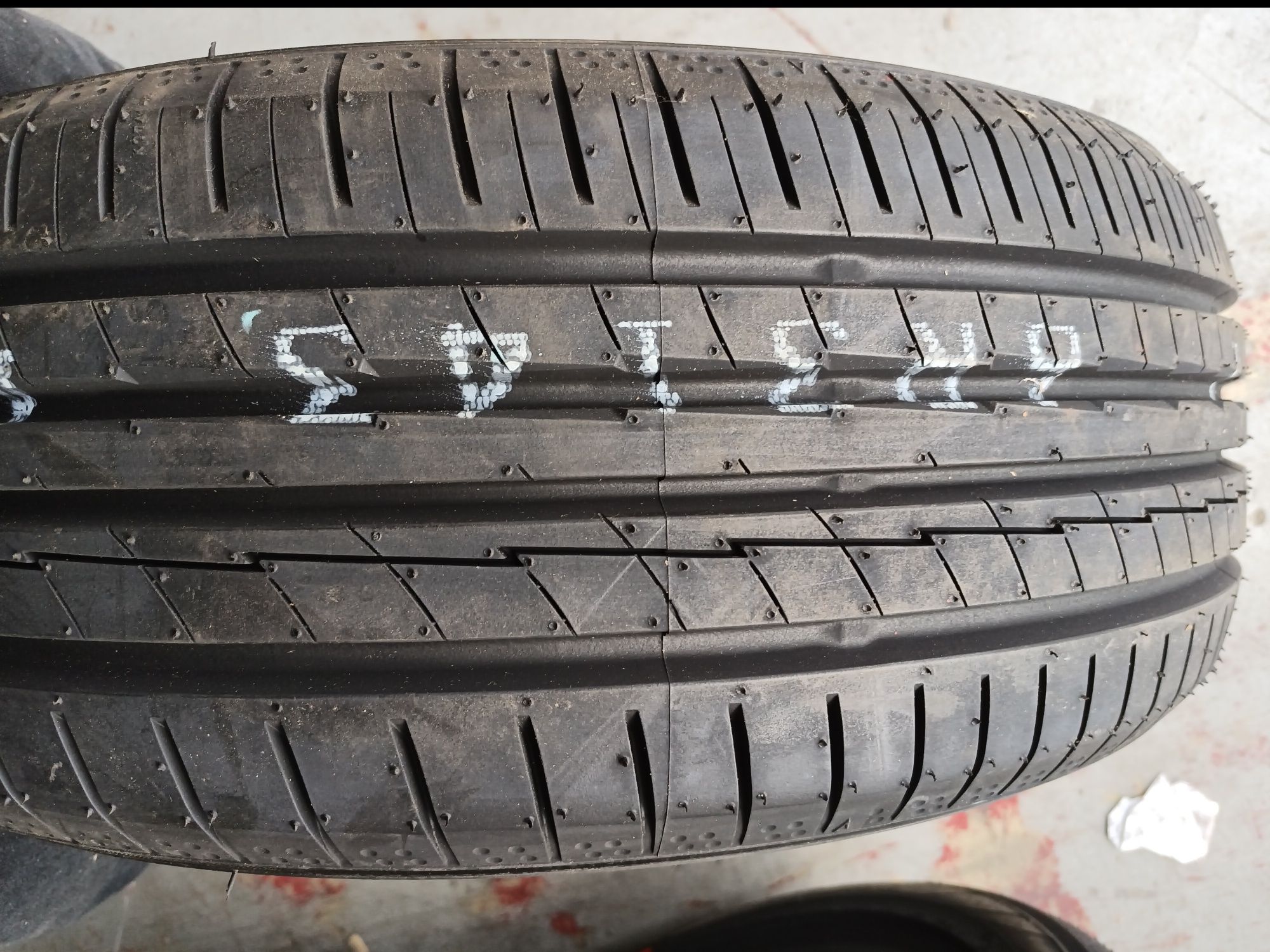 NOWE 185/50R16 81H Yokohama BluEarth-A AE-50 RPB