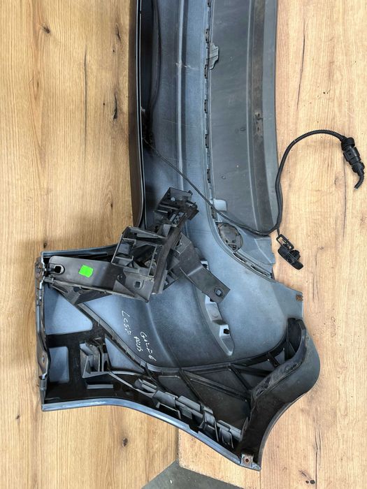 Zderzak tylny Golf 6 Plus 4x pdc kolor lc5f