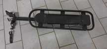 Porta bagagens bicicleta btt, luvas, farol bicicleta.