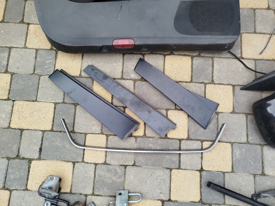 Ппродам передні задні двері passat b6