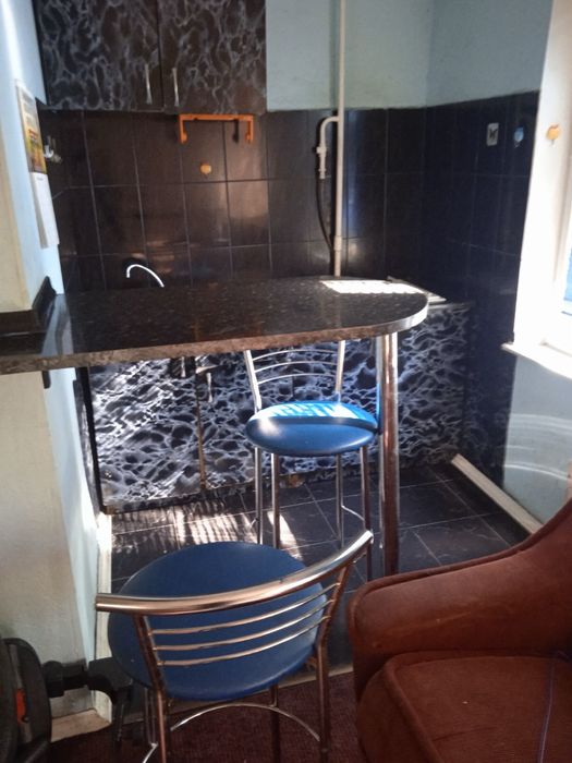 Харьківське шоссе,51/Б;гостінка,27/15/5; поверх 2