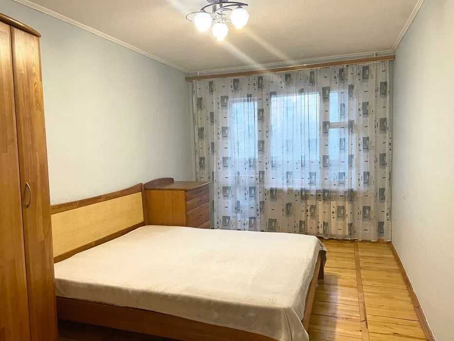 Продажа 3-х комнатной квартиры по улице Чаривная 5/9 эт.