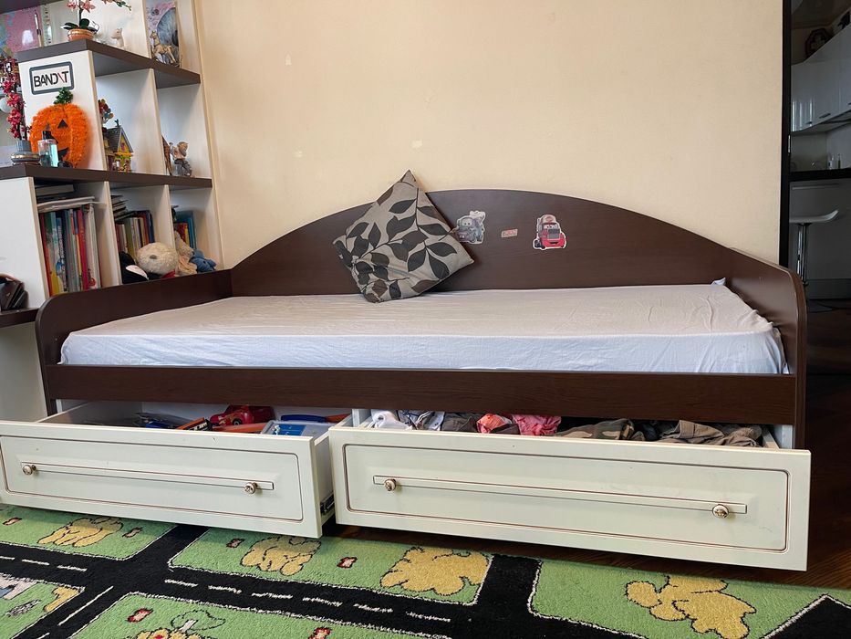 Дитяче ліжко 90*190 , матрац та зйомне перило для страхування