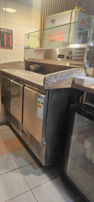 Stół Chłodniczy do pizzy z nadstawką szerokość 140cm